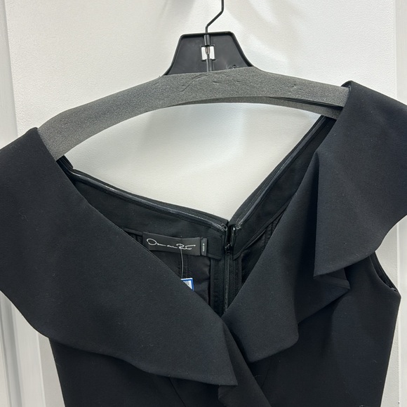 OSCAR DE LA RENTA
Wrap-effect ruffled grain de poudre midi dress - Picture 2 of 6